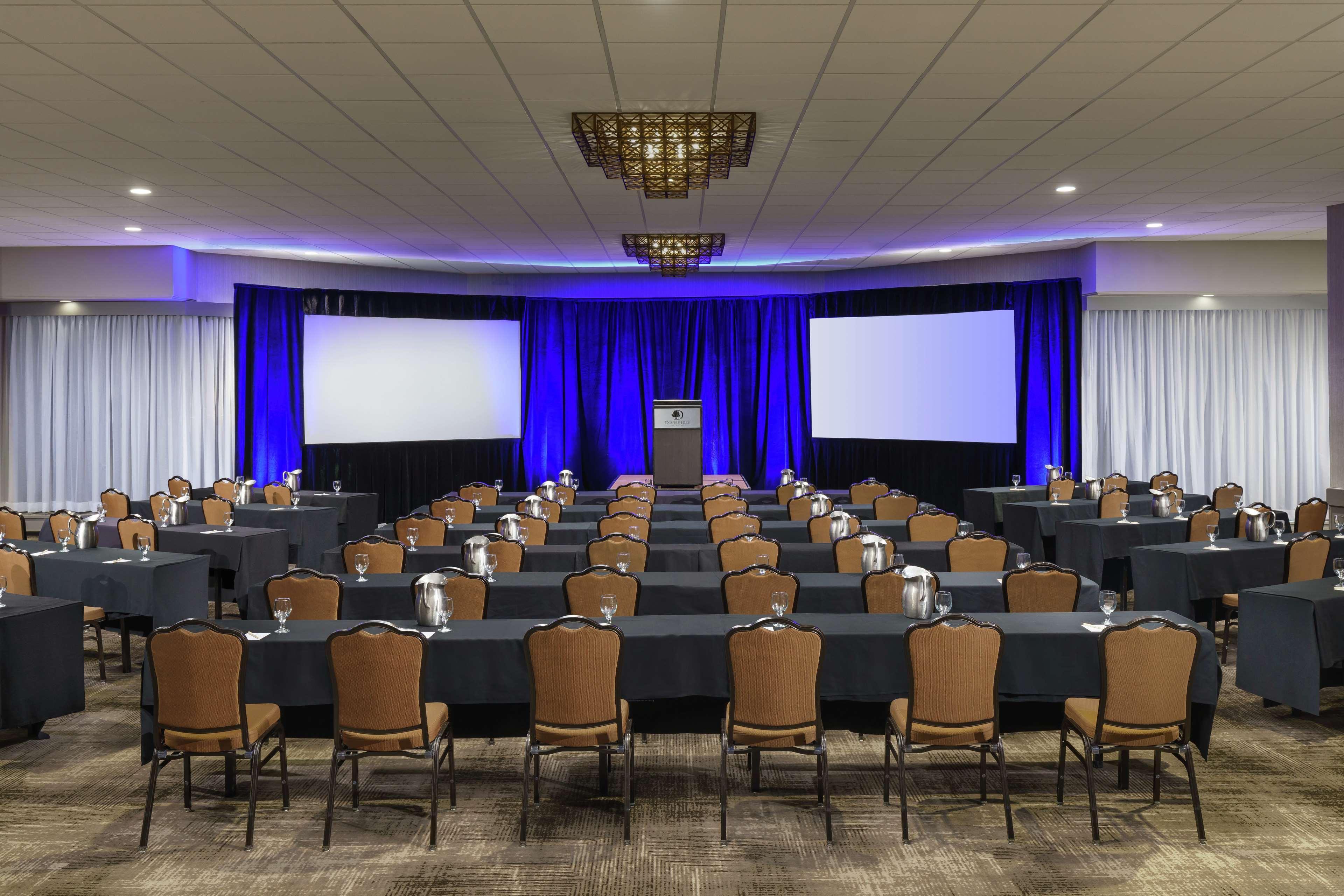 Doubletree By Hilton Colorado Springs Ξενοδοχείο Εξωτερικό φωτογραφία