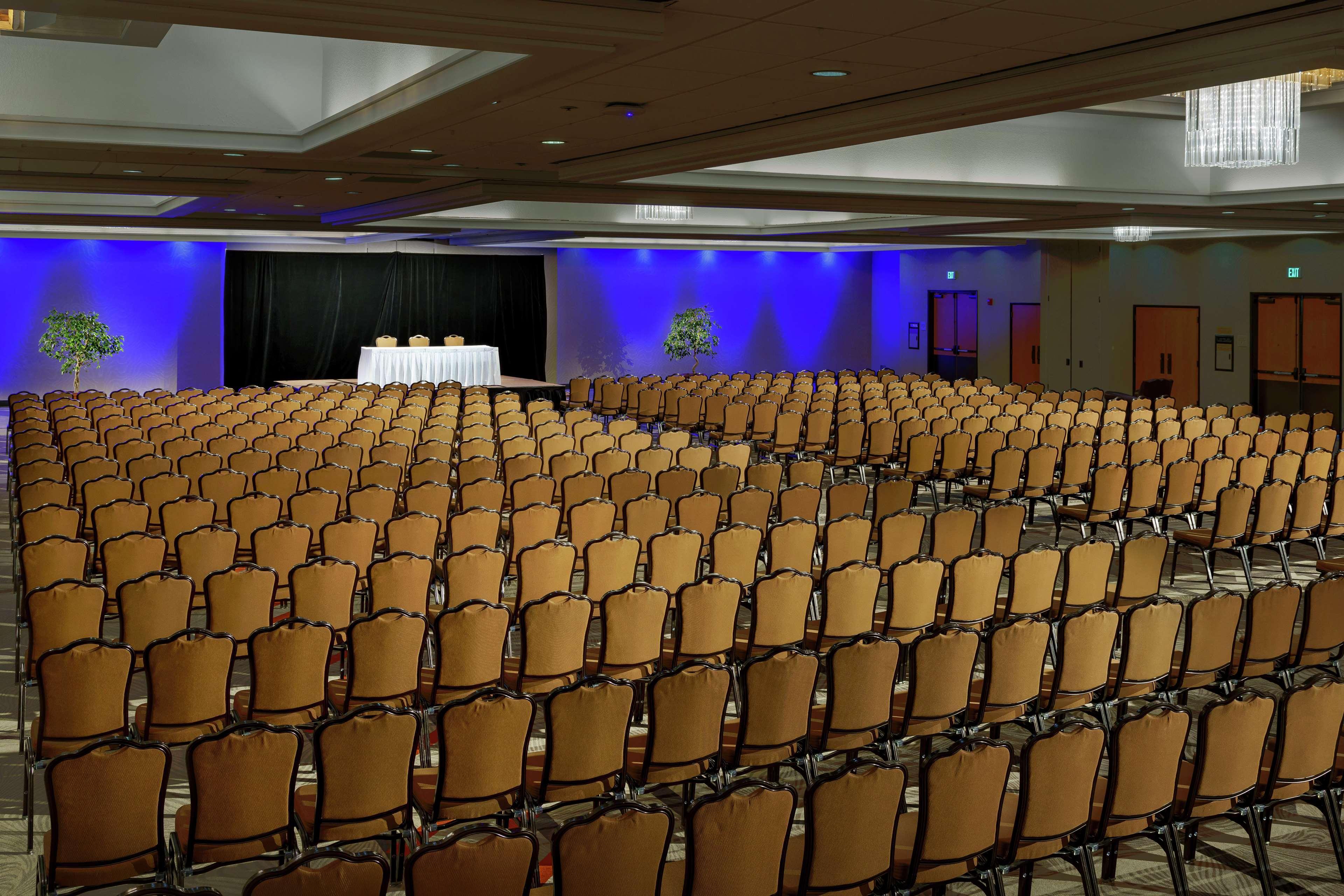 Doubletree By Hilton Colorado Springs Ξενοδοχείο Εξωτερικό φωτογραφία