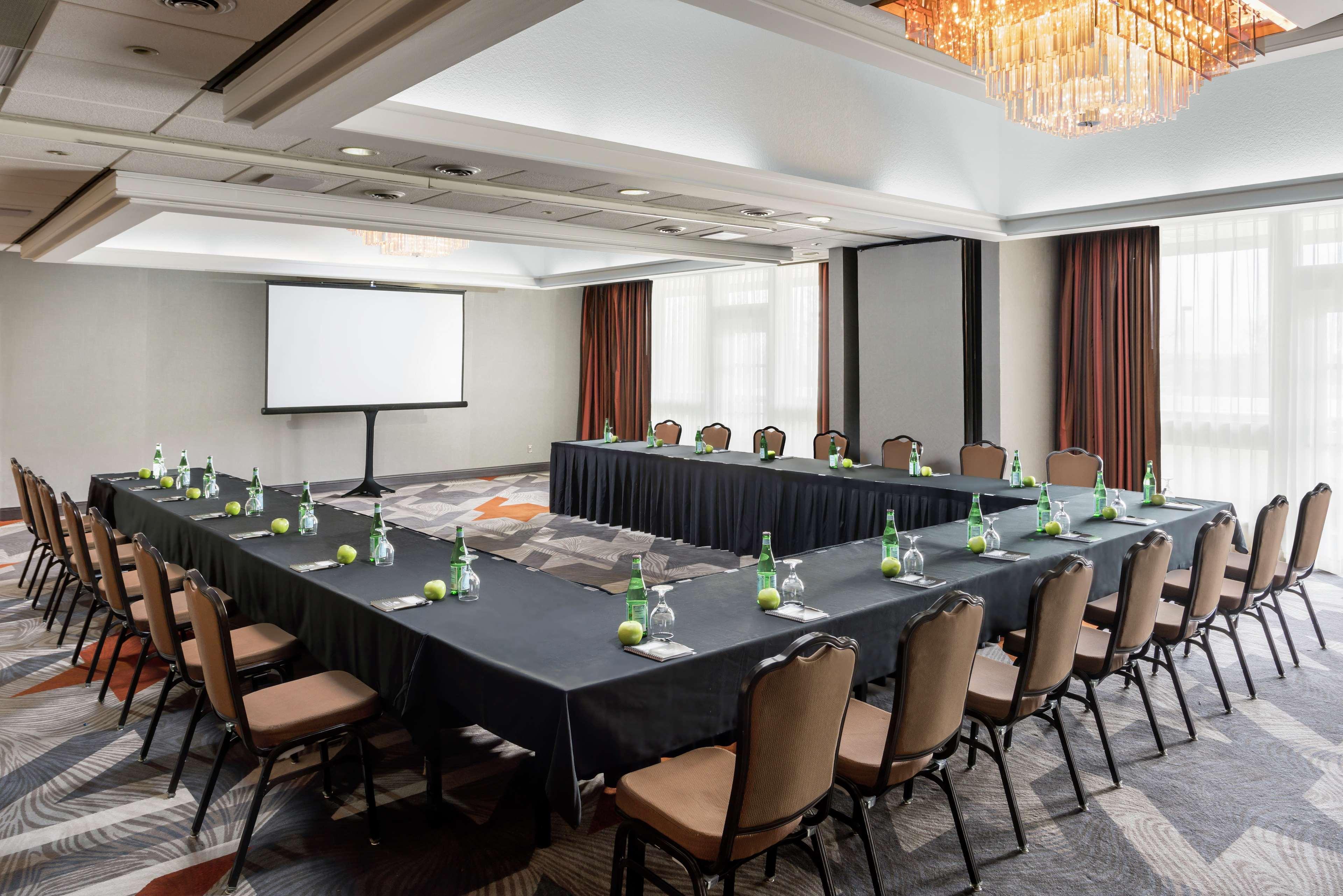Doubletree By Hilton Colorado Springs Ξενοδοχείο Εξωτερικό φωτογραφία