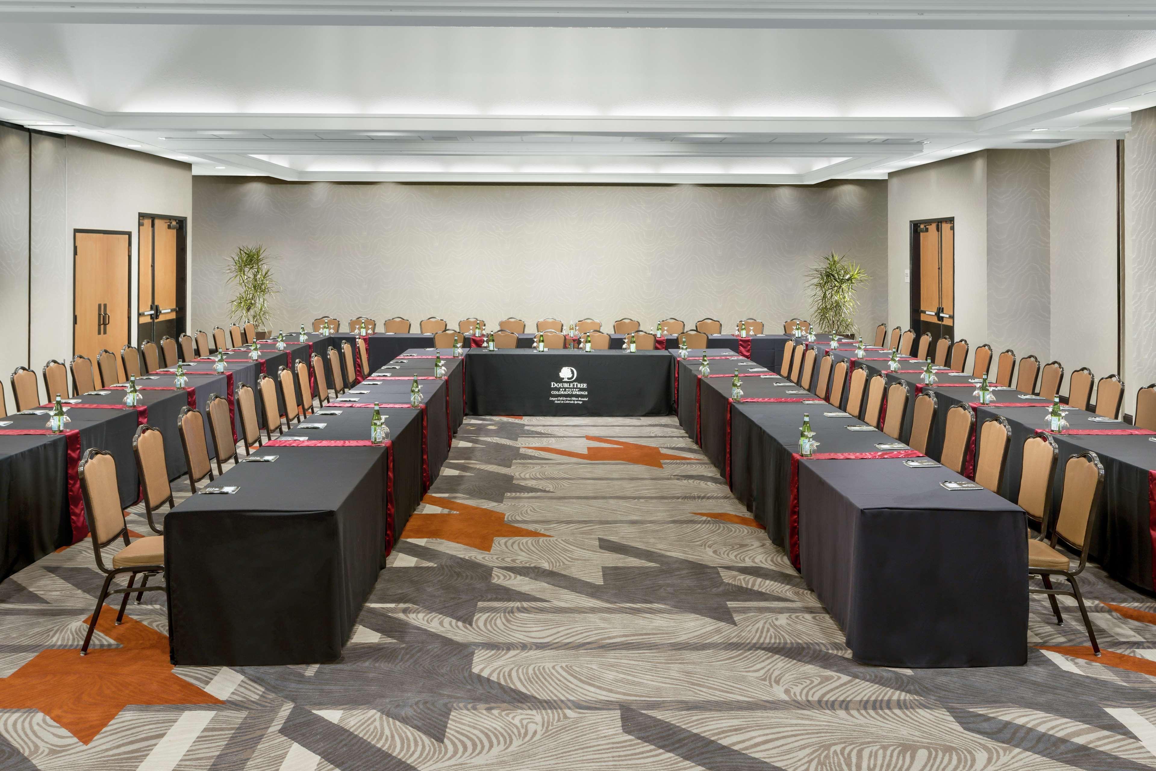 Doubletree By Hilton Colorado Springs Ξενοδοχείο Εξωτερικό φωτογραφία
