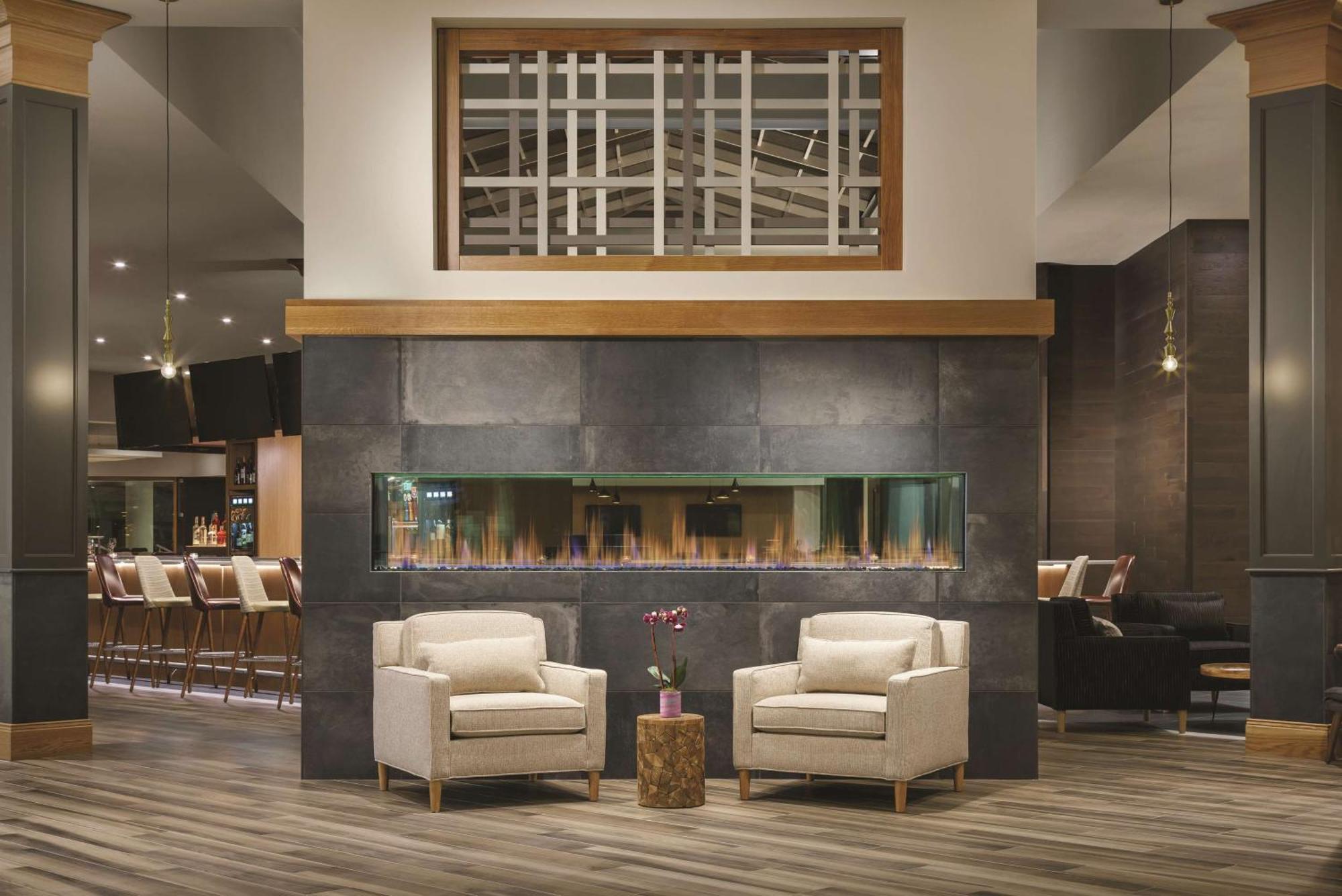 Doubletree By Hilton Colorado Springs Ξενοδοχείο Εξωτερικό φωτογραφία